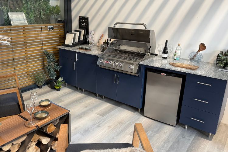 outdoor kitchen showroom